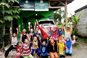 Outbound Ceria Kembalikan Semangat Santri SDII Pesantren Rakyat Al-Amin