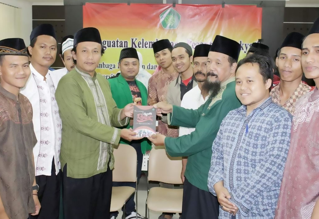 Kiai Agus Sunyoto di Pertemuan Nasional II Pesantren Rakyat