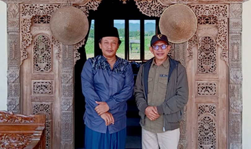 Stafsus Wakil Presiden RI, KH. Robikin Emhas Sambangi Pesantren Rakyat
